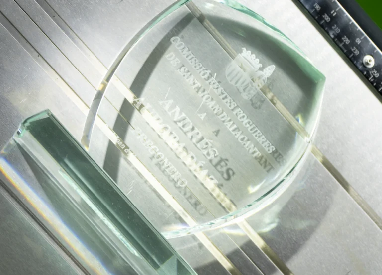 trofeos personalizados alicante nueve